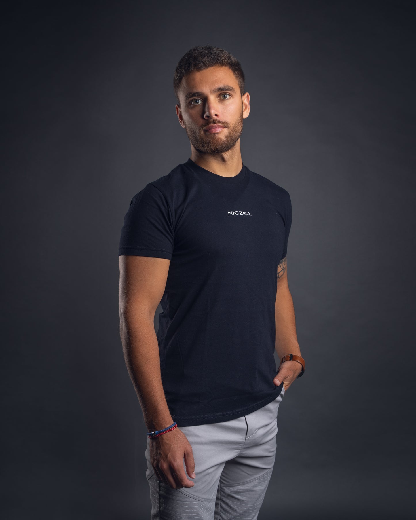 NICZKA Tee