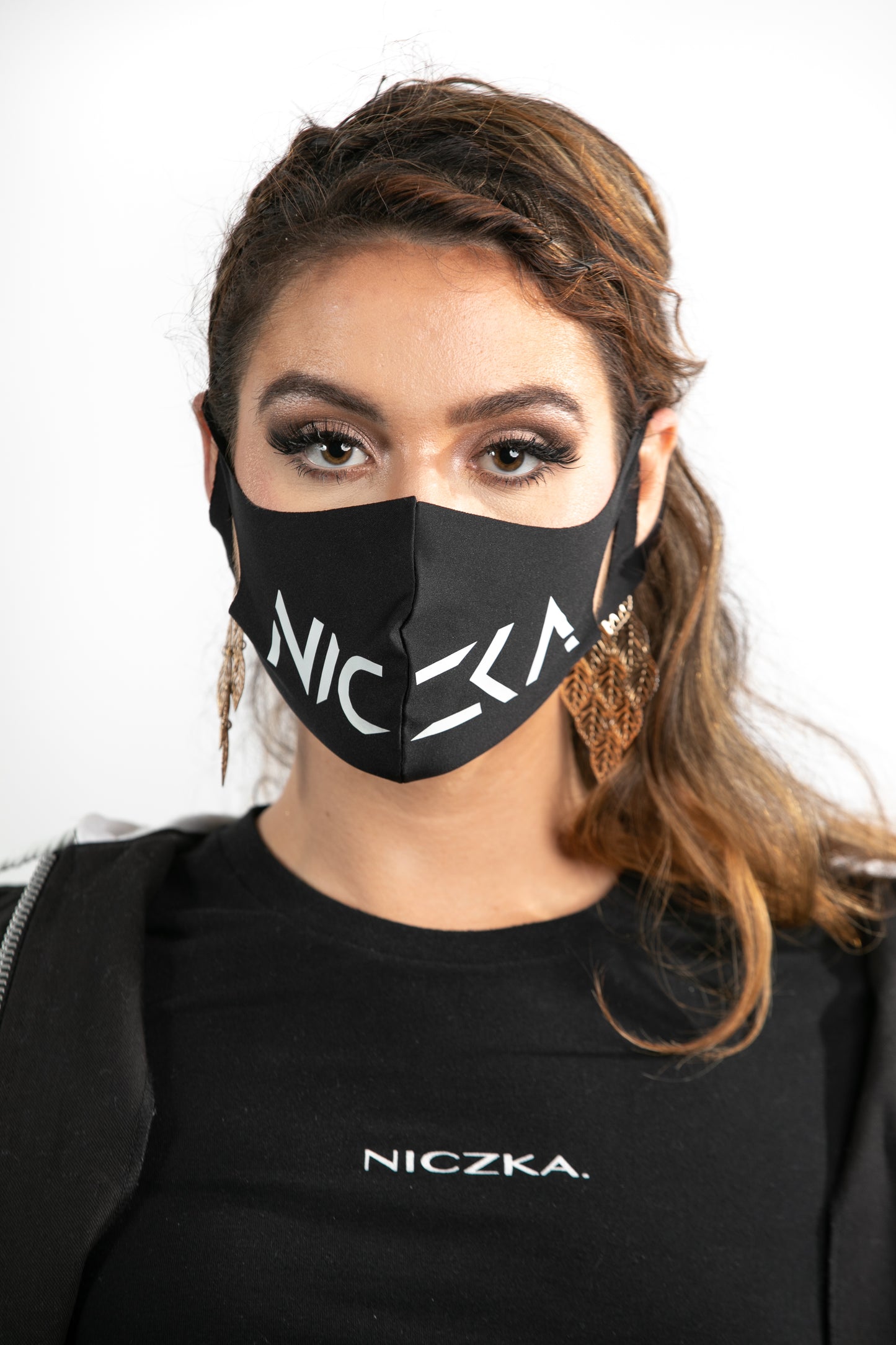 Women's NICZKA Tee-NICZKA