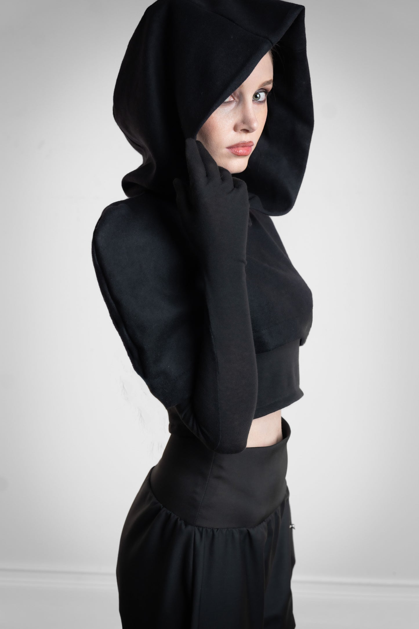 Crop Hood with Long Sleeve
