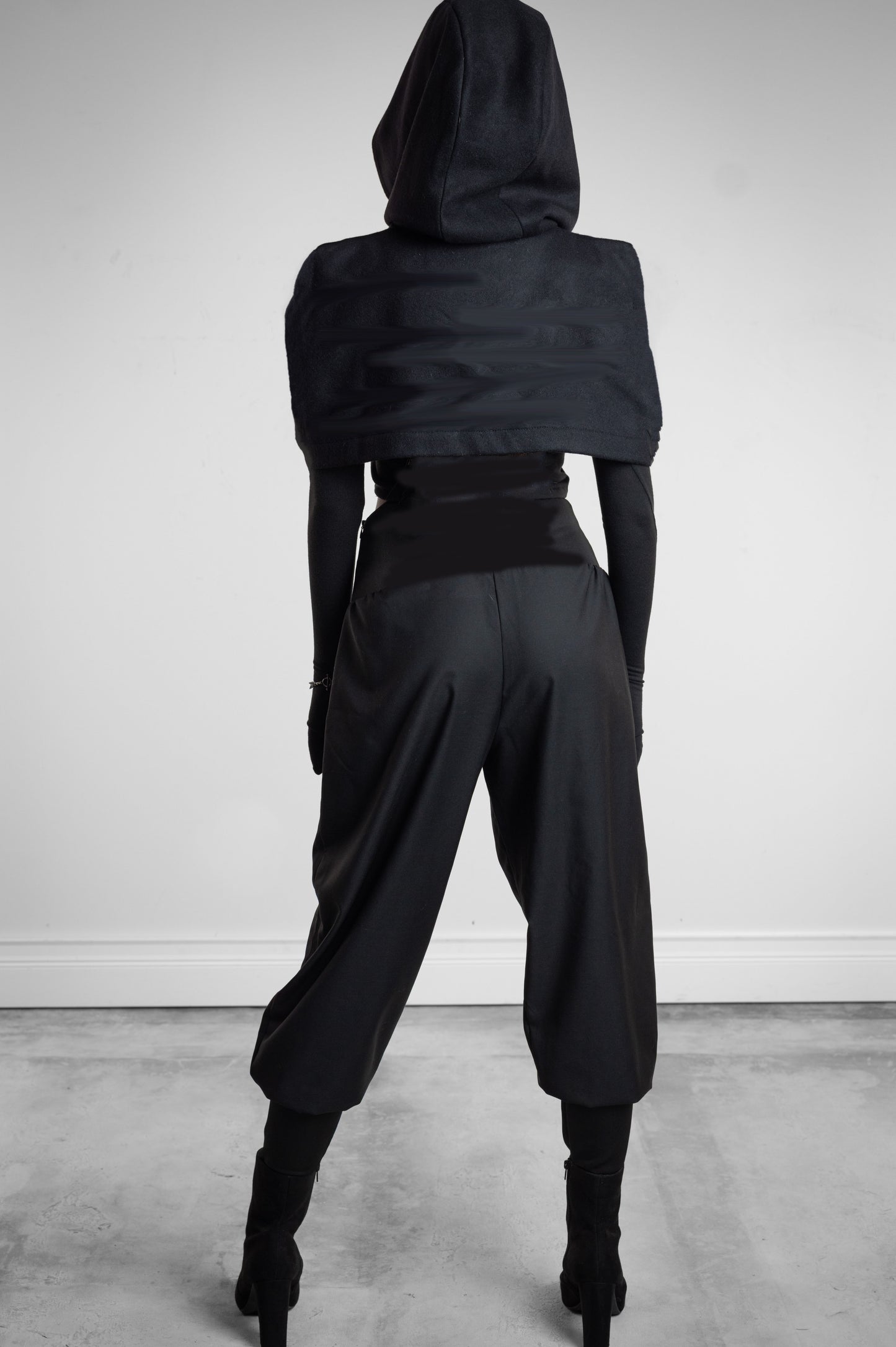 Crop Hood with Long Sleeve